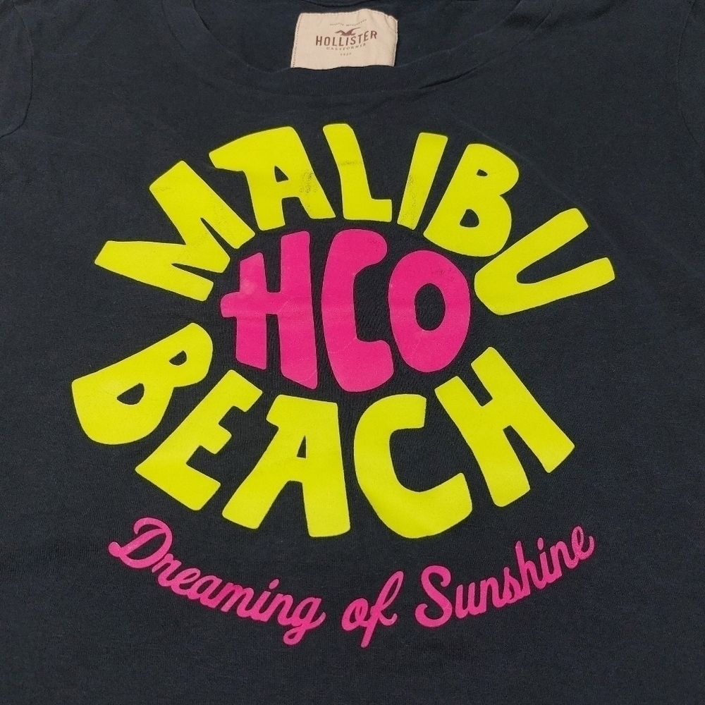 HOLLISTER NAVY BLUE MALIBU BEACH CROP T-SHIRT SIZE XS - Picture 2 of 11
